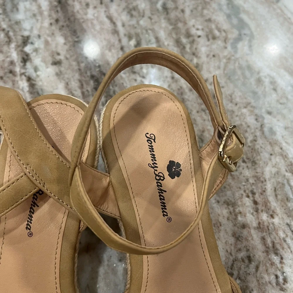 Tommy Bahama chic espadrille